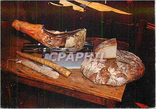 Cartes postales moderne Le Puy Mary (1787 m) Les Beaux Sites du Cantal Les Specialites du Chalet F Benet