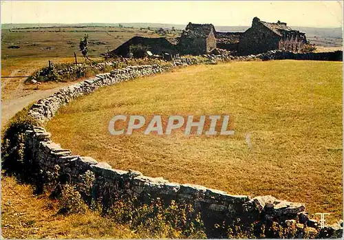 Cartes postales moderne Causse de Sauveterre Une ferme du Village de Sauveterre