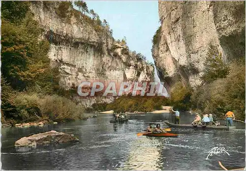 Cartes postales moderne Gorges du Tarn (Lozere) Promenade en Barque dans les Detroits Bateaux Canoe