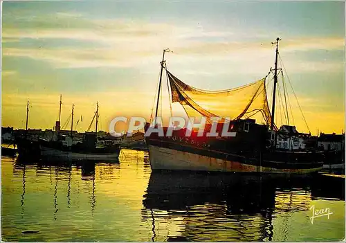 Cartes postales moderne Coucher de Soleil Le Port ressemble la Flottille Pour le bon repos de la Nuit Bateaux de peche