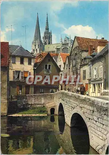 Cartes postales moderne Chartres (Eure et Loir) en Beauce Vieux Pont sur l'Eure et la Catherale