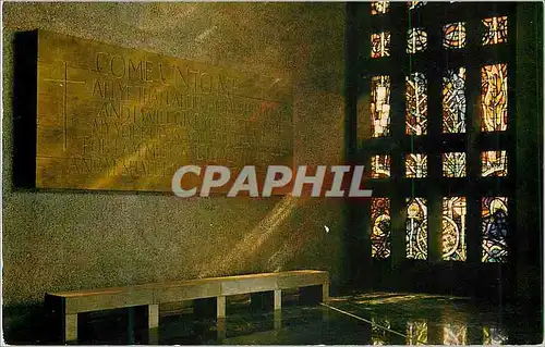 Cartes postales moderne Coventry Cathedral One of the Carved Prayer Panels