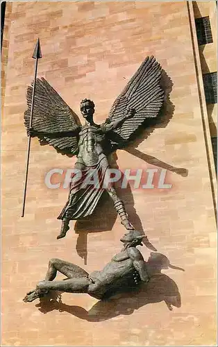 Moderne Karte Coventry Cathedral Epstein's Bronze Statue of St Michael and the Devil