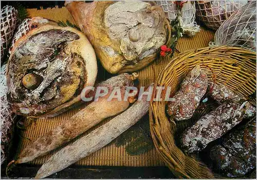 Cartes postales moderne Auvergne Gastronomique ses Specialites Allechantes Saucissons et Jambons du Pays