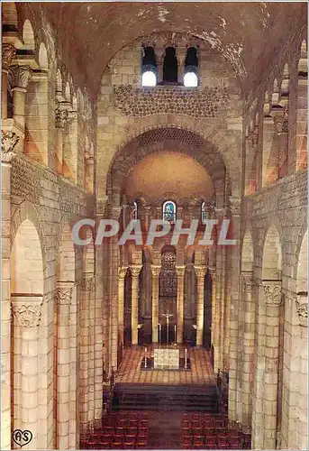 Cartes postales moderne Clermont Ferrand (Puy de Dome) Basilique Notre Dame du Port (XIe XIIe s) Nef Centrale