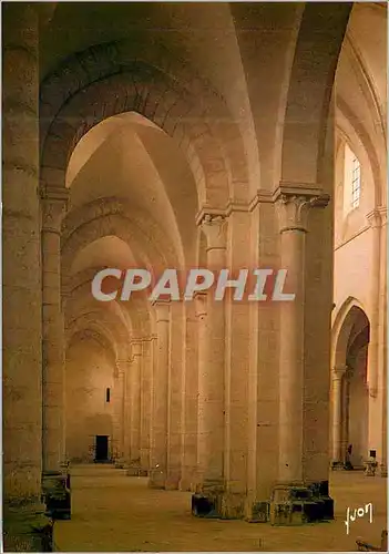 Cartes postales moderne Pontigny (Yonne) Couleurs et Lumiere de France l'Eglise Abbatiale (XIIe s) la Nef