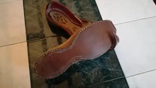  \"Khussa Mojari\"  ---  Leder Schuhe!

 --- Antik ----