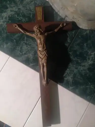 Kruzifix/ Kreuz