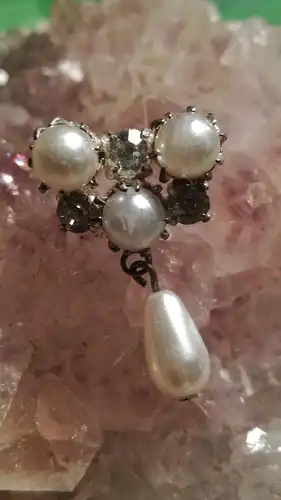 Vintage Modeschmuck
Brosche