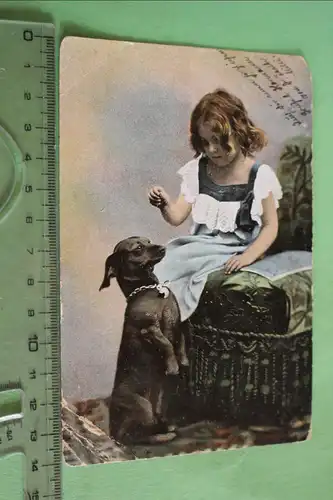 tolle alte Karte- Mädchen mit einem Dackel - 1903