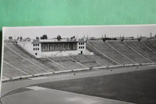 tolles altes Foto - Mir unbekanntes Stadion - 50-60er Jahre ???