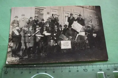 tolles altes Foto - Gruppe junger Männer - Studenten ?? Schüler ?? 1919