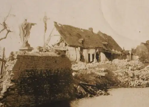 altes Foto - zerstörte Stadt - Denkmal - Frankreich ???? Feldpost 2. Garde-Res.R