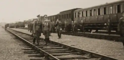 tolles altes Foto Musikkapelle - Musikkorps - hoher Luftwaffen Offizier ??