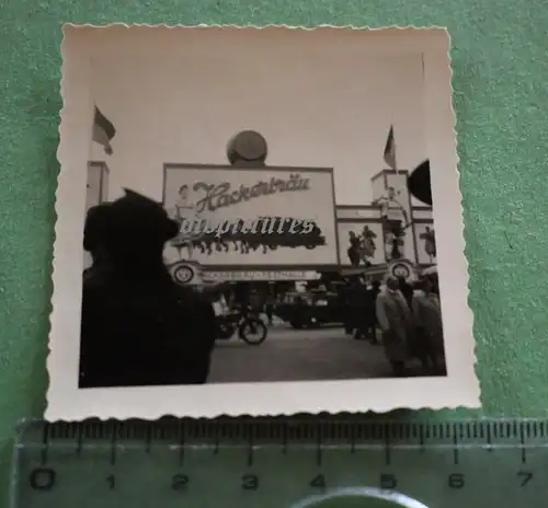 tolles altes Foto - Oktoberfest - Hackerbräu-Festhalle  30-50er  Jahre ????