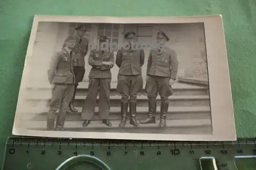 tolles altes Foto Gruppenfoto - Chef einzelner schwerer Batterien ??? Flak ???