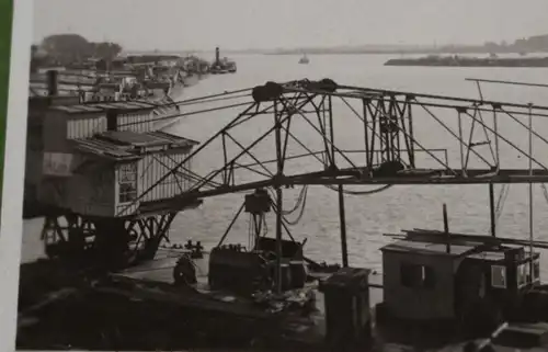 tolles altes Foto - Binnenschifffahrt - Ponton mit Kran ?? 1931 - Ort ???