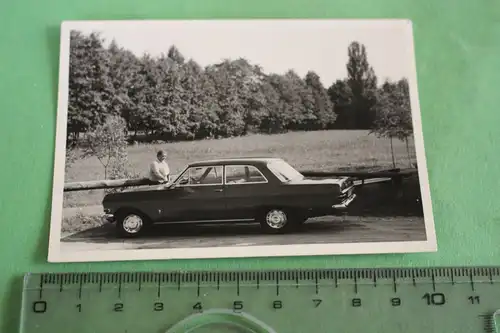 tolles altes Foto - Oldtimer Opel ?  - 50-60er Jahre