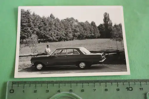 tolles altes Foto - Oldtimer Opel ?  - 50-60er Jahre 