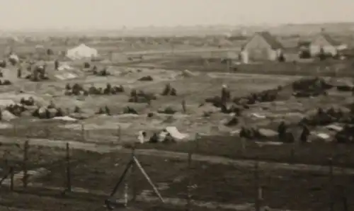 interessantes altes Foto - Kriegsgefangenenlager ?? Russland ?? Zäune - Turm