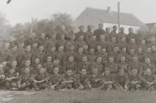 tolles altes gr. Glasnegativ - Gruppenfoto Soldaten unb. Uniformen ???