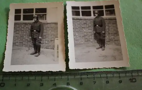 zwei tolle alte Foto - Soldat einmal mit Motorradhelm einmal mit Stahlhelm