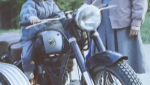 tolles altes Negativ - Oldtimer Motorrad mit Beiwagen - Marke AWO - 60er Jahre ?