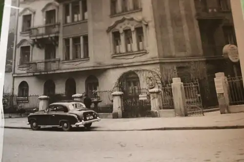 tolles altes Foto - Gebäude Haus Oldtimer - Kiesinger Schild - 50er Jahre