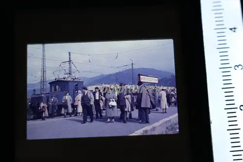 zwei tolle alte Farbdias  bayrische Zugspitzbahn Bahnhof u. Grainau-Radersee 50e