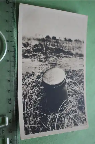 tolles altes Foto - Granate ??? Blindgänger -  1. Weltkrieg 