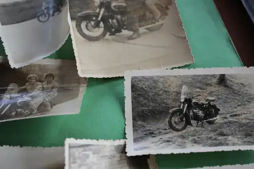 20 tolle alte Fotos - Oldtimer Motorrad IFA /DKW  mit Schutzscheibe - 50-60er J