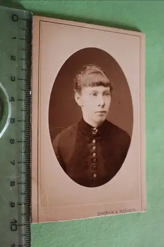 tolles altes CDV Portrait einer jungen Frau aus Pilsen 1884
