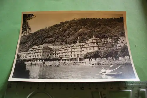 tolles altes Foto -  Hotelgebäude ??? am Fluß oder See ? 20-50er Jahre `?