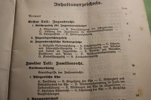 tolles altes Heft - Grundsätze des Jugendrechts, Familienrechts usw. 1928