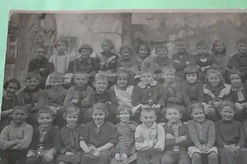 tolles altes Foto - Schulklasse - Klassenfoto - 1925 mit Namen auf Rückseite