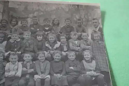 tolles altes Foto - Schulklasse - Klassenfoto - 1925 mit Namen auf Rückseite