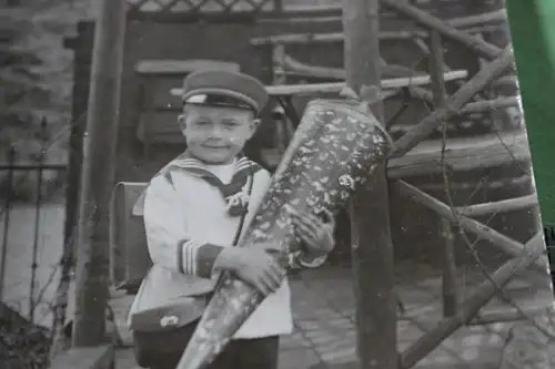 tolles altes Foto - Junge mit Schultüte - Einschulung 1910-20 ??