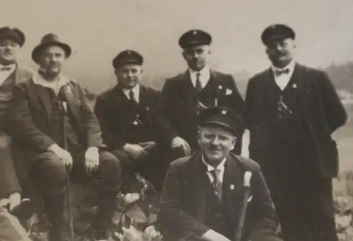 tolles altes Foto - Gruppenfoto ältere Männer - Verein ??1926