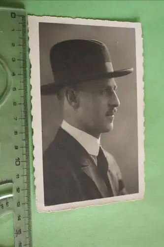 tolles altes Foto -  Portrait eines Mannes mit Hut - 1925  Rüdesheim
