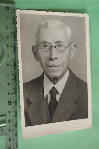 tolles altes Foto -  Portrait eines älteren Mannes - Eisenach 