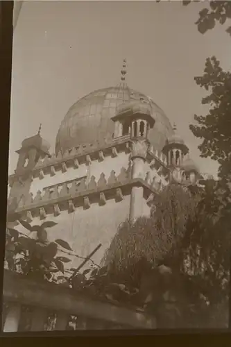 tolles altes Negativ - Gebäude mit runden Turm ?? Ort ??