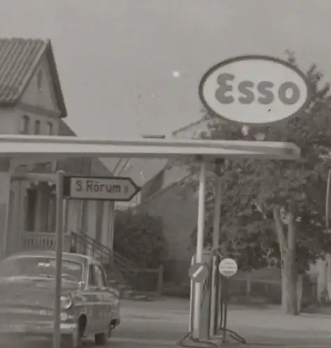 tolles altes Negativ -  Esso Tankstelle in Schweden - 50-60er Jahre