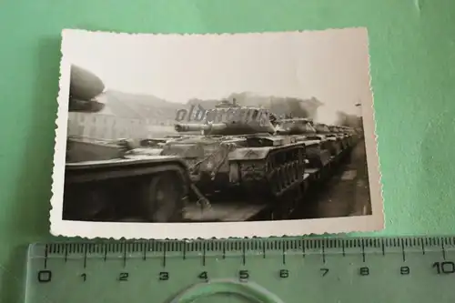 tolles altes Foto - Eisenbahntransport von amerikanischen Panzer