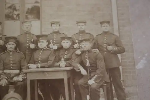 tolles altes Kabinettfoto - Gruppe Soldaten ? - Hamburg - 1900-1920 ??