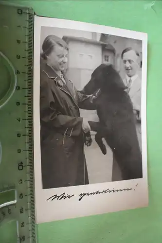 tolles altes Foto - Frau, Mann und Hund - Wir gratulieren - 1936