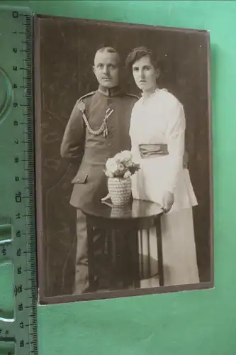 tolles altes Kabinettfoto - Frau mit Soldat mit Schützenschnur Blasewitz 