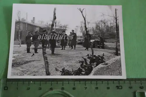 tolles altes Foto - Kriegsmarine - General ?? Treffen im Wald ???