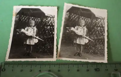 zwei tolle alte Fotos - kleines Mädchen mit Schultüte - Einschulung 30-40er Jahr