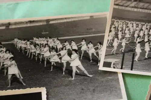 16 tolle alte Fotos - hübsche Sportlerinnen Wuppertal Sportfest 1955