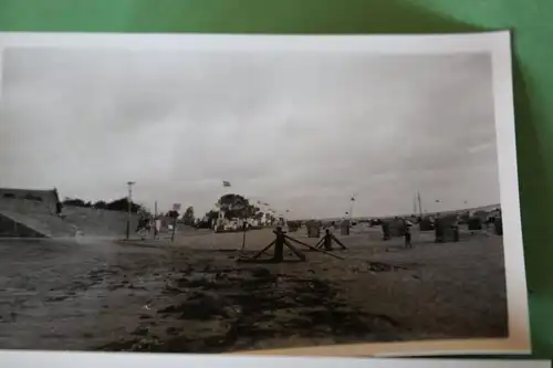 drei tolle alte Fotos - Strand Gebäude - Ort ???? 20-30er Jahre ???